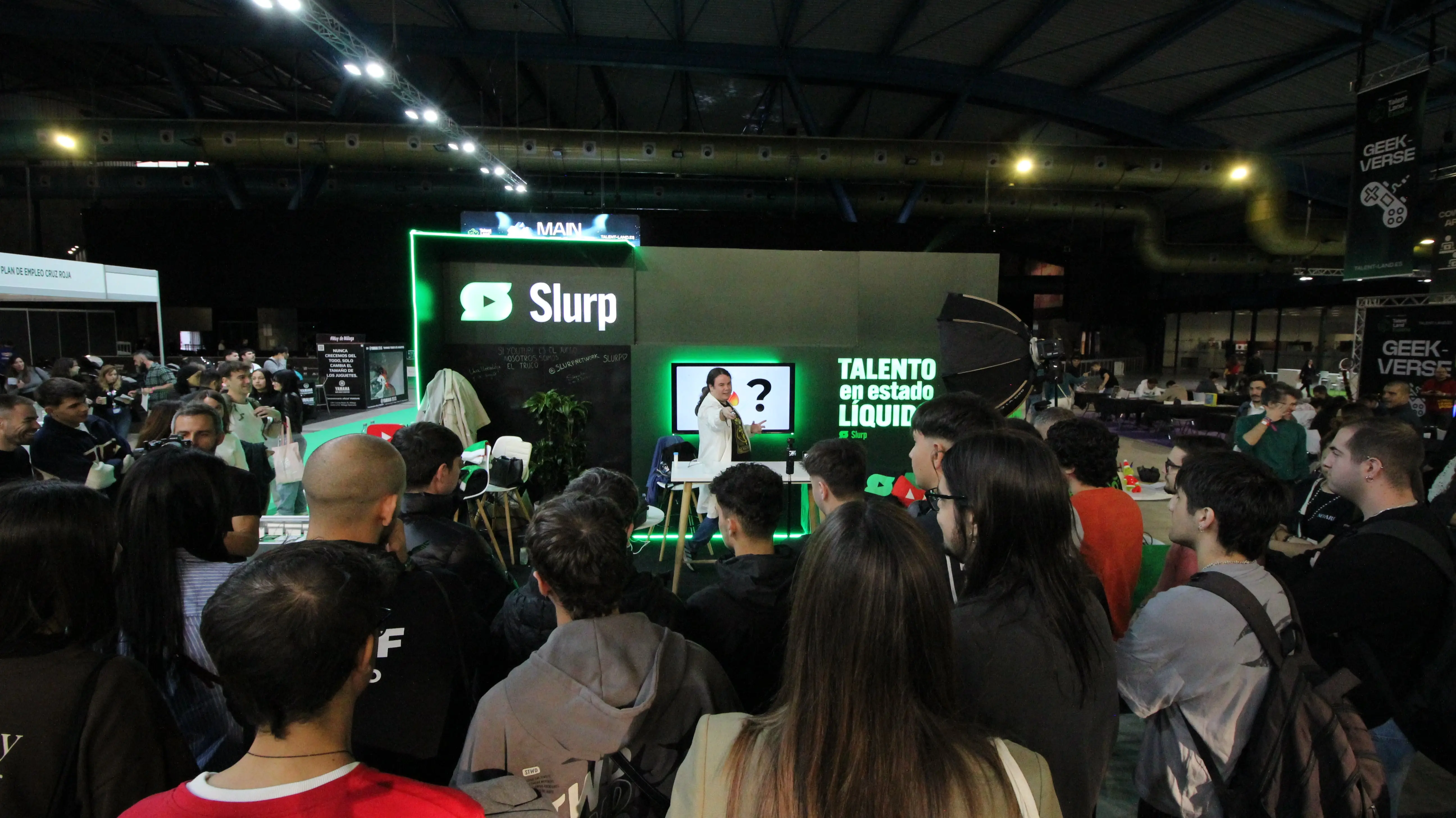 Ejemplos de stand para ferias: el caso de éxito de Slurp en Talent Land Málaga